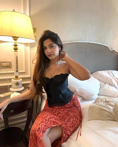 high profile Call Girls in Bandra